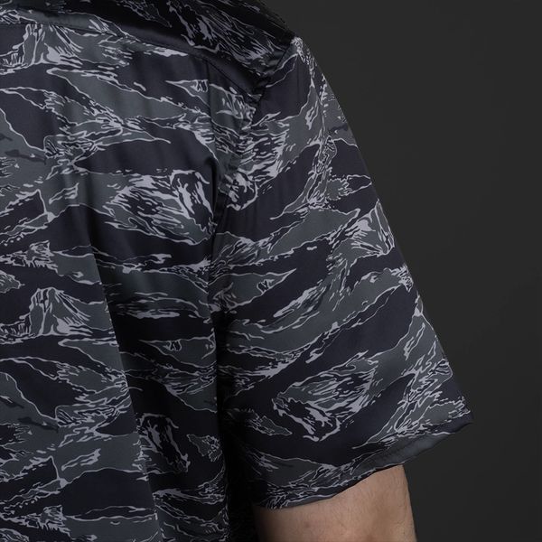 Гавайская рубашка GIG Surf. Black Tiger Stripes Camo L