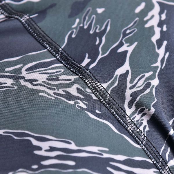 Чоловічий Рашгард GIG Military. Black Tiger Stripes Camo 2XL